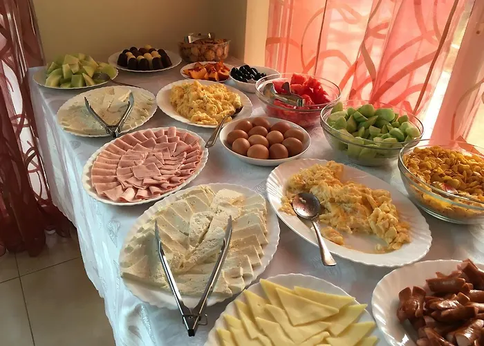 מלון Beatris Family House