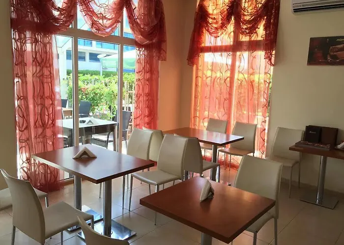 מלון Beatris Family House סאני ביץ'