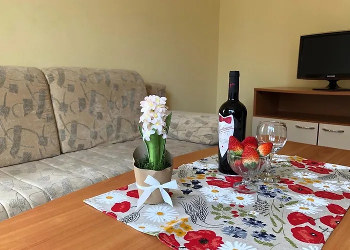 Beatris Family House מלון