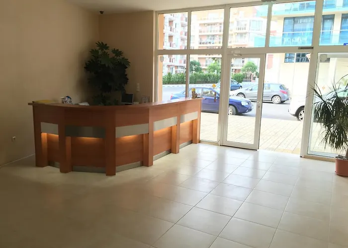 Beatris Family House Солнечный берег