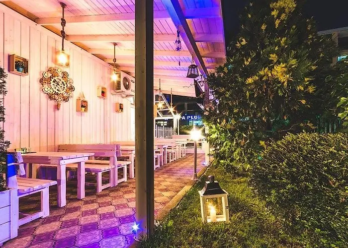 Отель Beatris Family House Солнечный берег